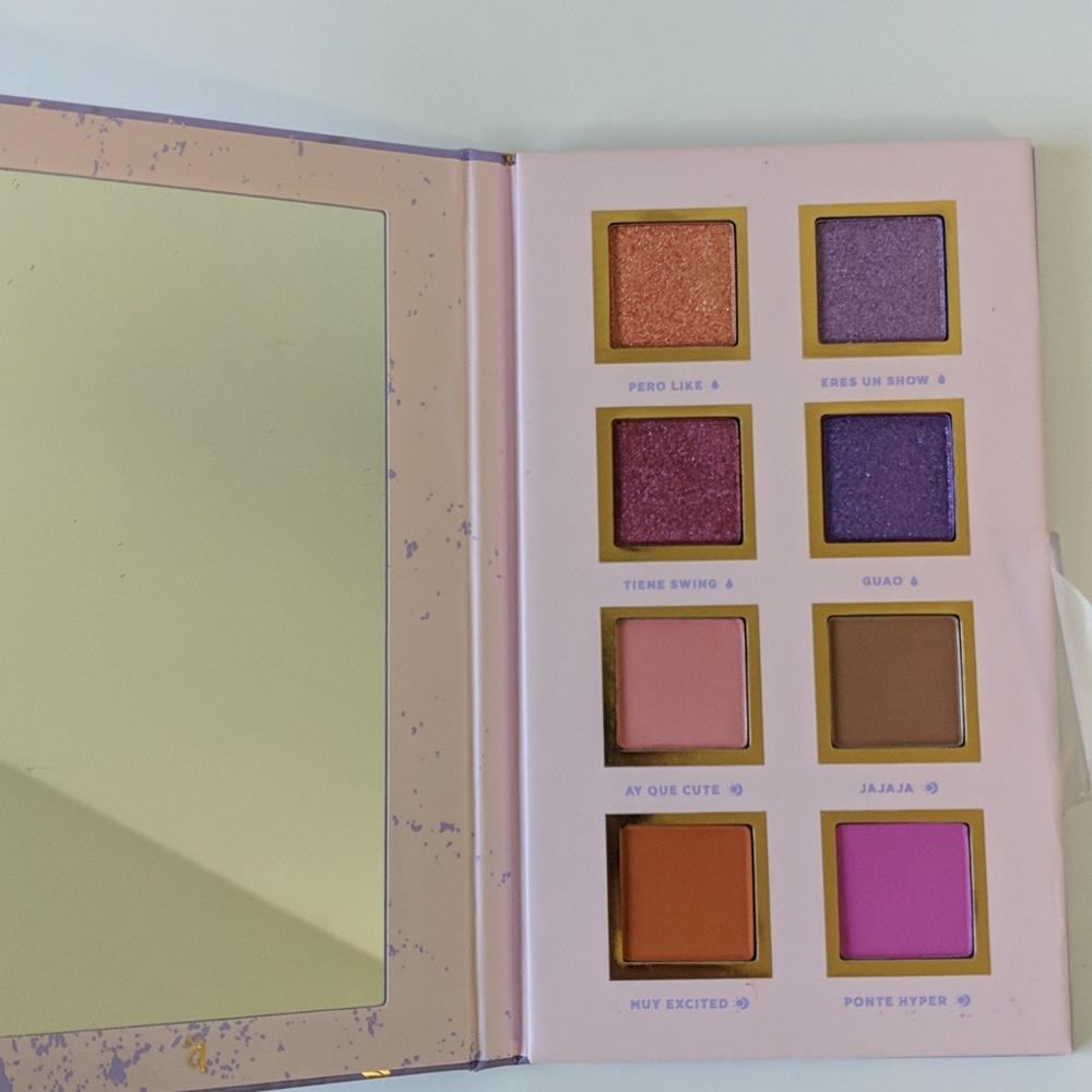 Alamar cosmetics eyeshadow palette
